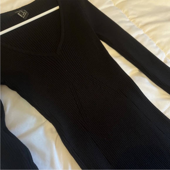 Forever 21 Long Sleeve Sweater Bodycon Sexy Black Dress Brand New Size Small - Picture 2 of 5